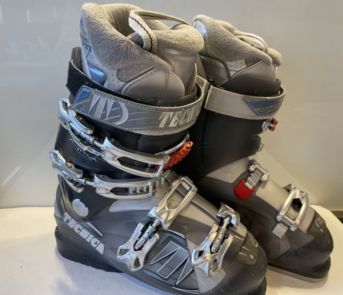 Tecnica rival ski boots - x7,