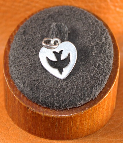 Retired james avery cutout - retired,