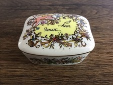 FRANKLIN MINT THE WORLDS MOST ROMANTIC LOVE SONGS I HEAR MUSIC COLLECTION BOX 