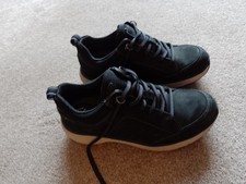 Clarks Wave Walk black nubuck