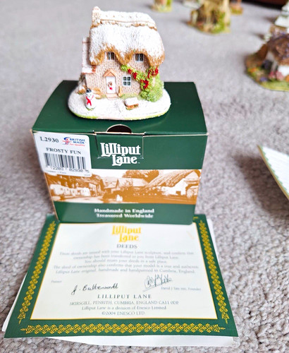 Lilliput lane frosty fun - lilliput,