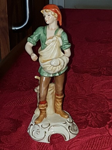 Vintage goebel figure - vintage, young