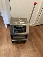 Manual Aluminum Foil Container