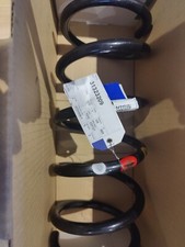 car parts and accessories - V60 R-design Rear Sring - Brand new - OEM