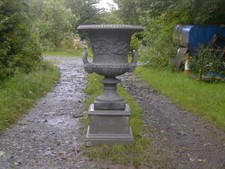 single large Campana urn with