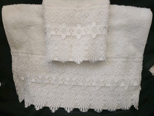 Vintage white towel - vintage, lace