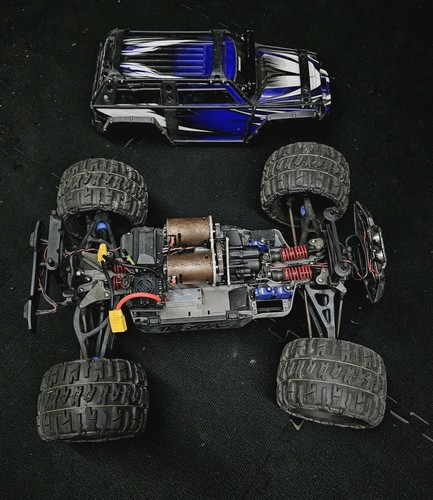 Traxxas summit 10th scale - scale, w/