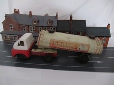 WELLS BRIMTOY VINTAGE