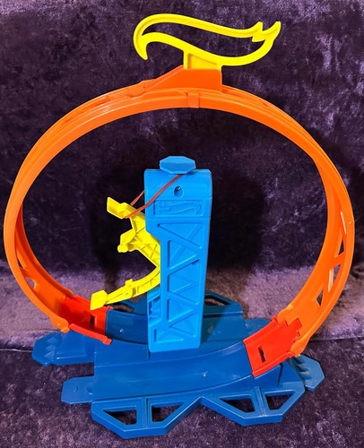 Hot wheels track - hot, builder