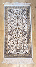TRADITIONAL HANDMADE WOOL RUG