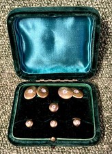 Elegant Studs/Cufflinks in Fabulous Emerald Green Fitted Case, Gentleman's Gift