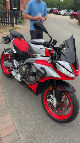 2021 aprilia tuono - rs,