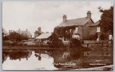 ASHTEAD The Fish Pond, Surrey RP Postcard Unposted
