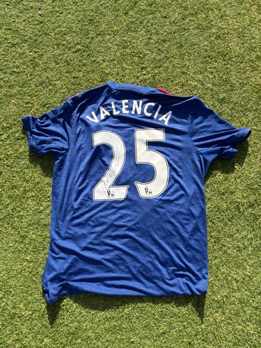 Antonio valencia signed - valencia,