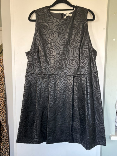 Black floral textured - m&s,