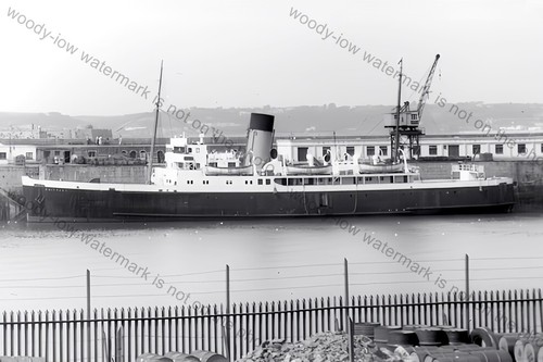 Fr101 british rail ferry - rail,