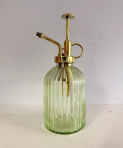 Green ribbed glass - green,