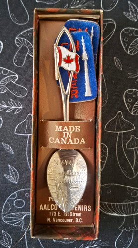 Collectable souvenir spoons - souvenir,