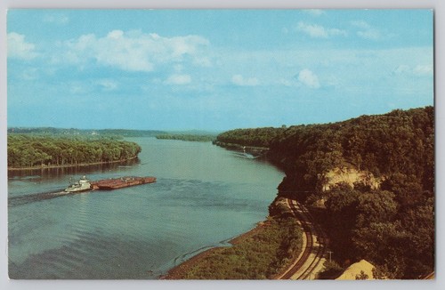 Barge the mississippi river - barge, on