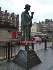 PHOTO  SHERLOCK HOLMES STATUE MARYLEBONE ROAD  NOT VISIBLE FROM THE ROAD ITSELF