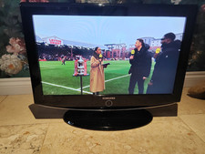 Samsung 26 Inch TV - LE26R87BD - Working With Remote 