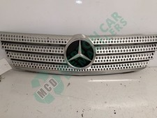 mercedes c200 w203 2007 grille a2038801283