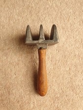 Vintage Ice Pick, 3 prong ice