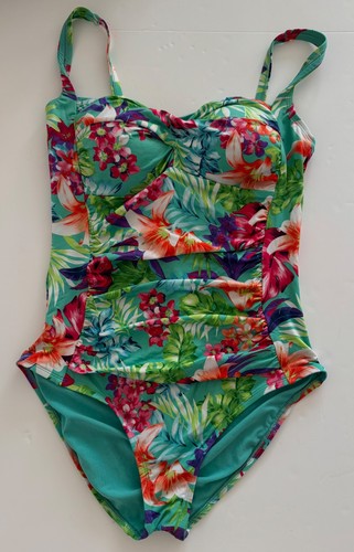 Swimming costume size 16 - costume,
