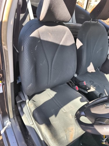 Toyota yaris 2008 2011 - yaris, seat