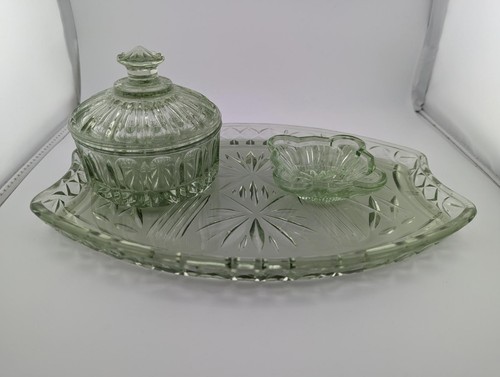 Vintage green pressed - green,