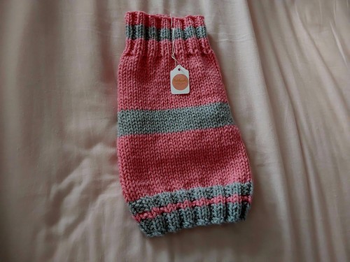 Hand knitted dog jumper - knitted,