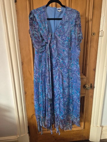 Penny plain blue paisley - blue,
