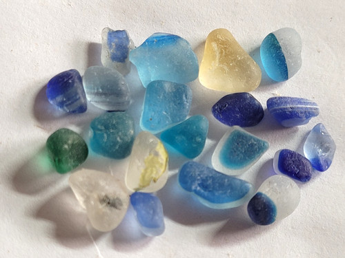 Very small sea glass - 20, x
