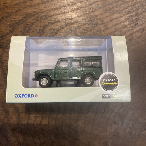 Land rover defender - defender, green