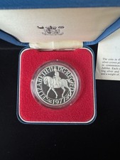The Royal Mint Boxed Queen