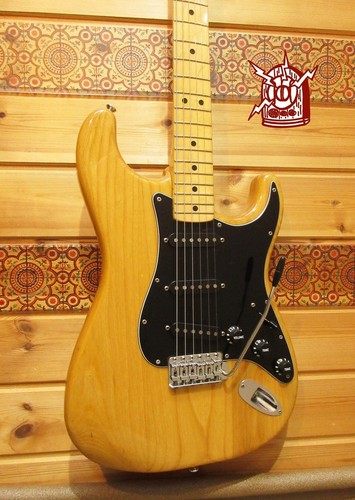 Fender stratocaster used - fender,