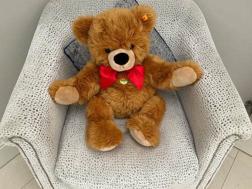 Stieff bobby bear - 24, inch