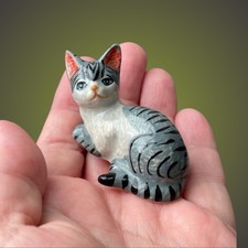 Vintage Delft pottery tabby