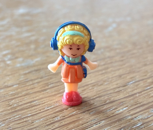 Polly pocket music room locket - room,