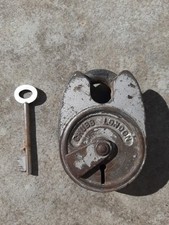 Vintage CHUBB LONDON No. 679