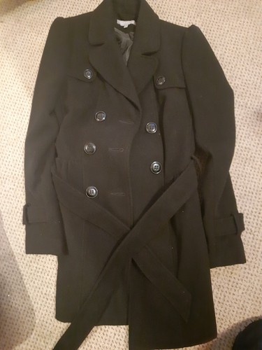 Red herring black coat - red,