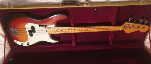 Bass guitar - ,