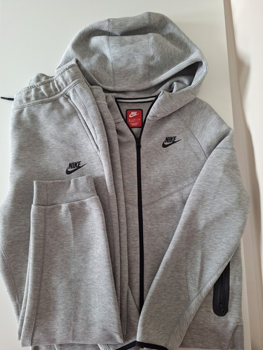 Nike grey tech fleece - nike,
