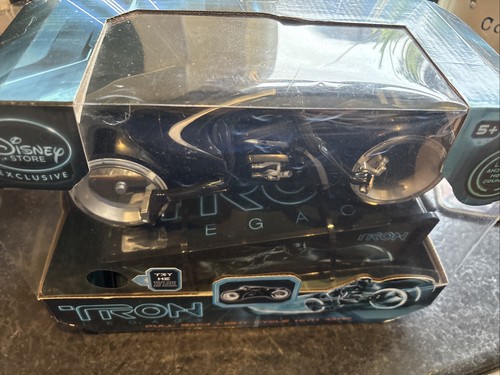 Tron legacy pull back light - tron,