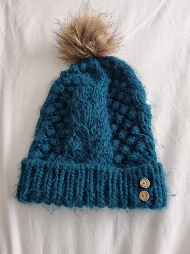Fat face woman bobble hat - fat,