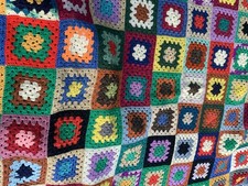 Vintage Hand Crochet Granny Square Afghan Blanket Blue Border 165x105cm (B64