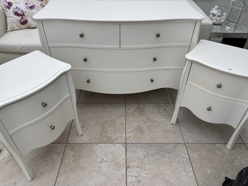 Cream ivory laura ashley - laura,