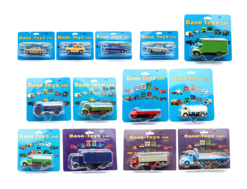 Base toys scale lot - scale,
