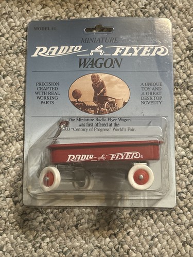 1990 miniature mini radio - 1990,
