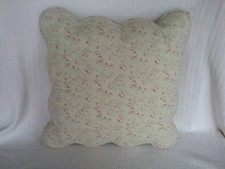 Walton & Co Isla Quilted
